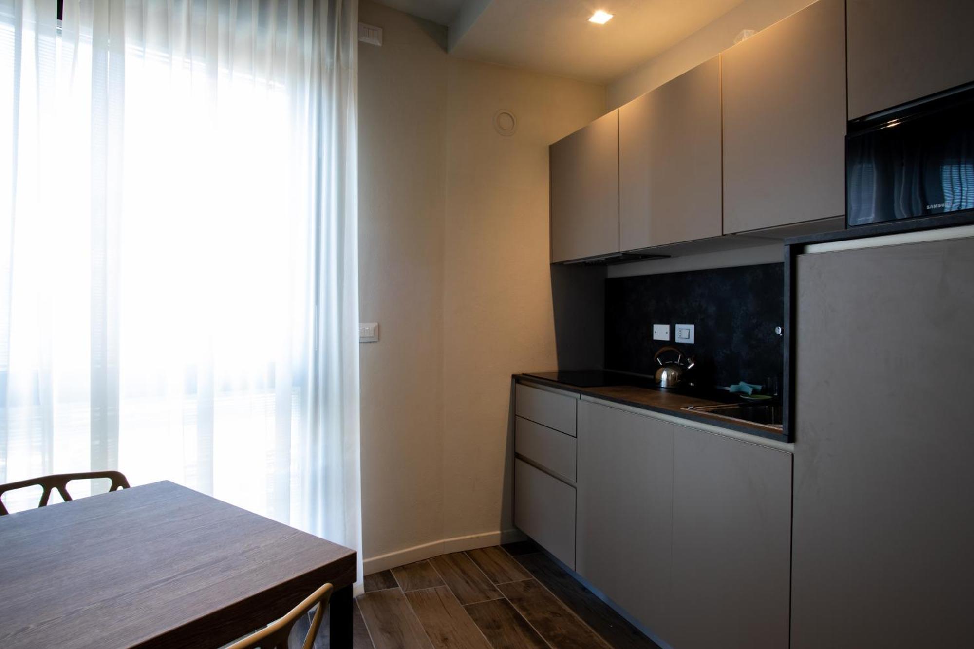 בולוניה Astoria Living Apartments מראה חיצוני תמונה