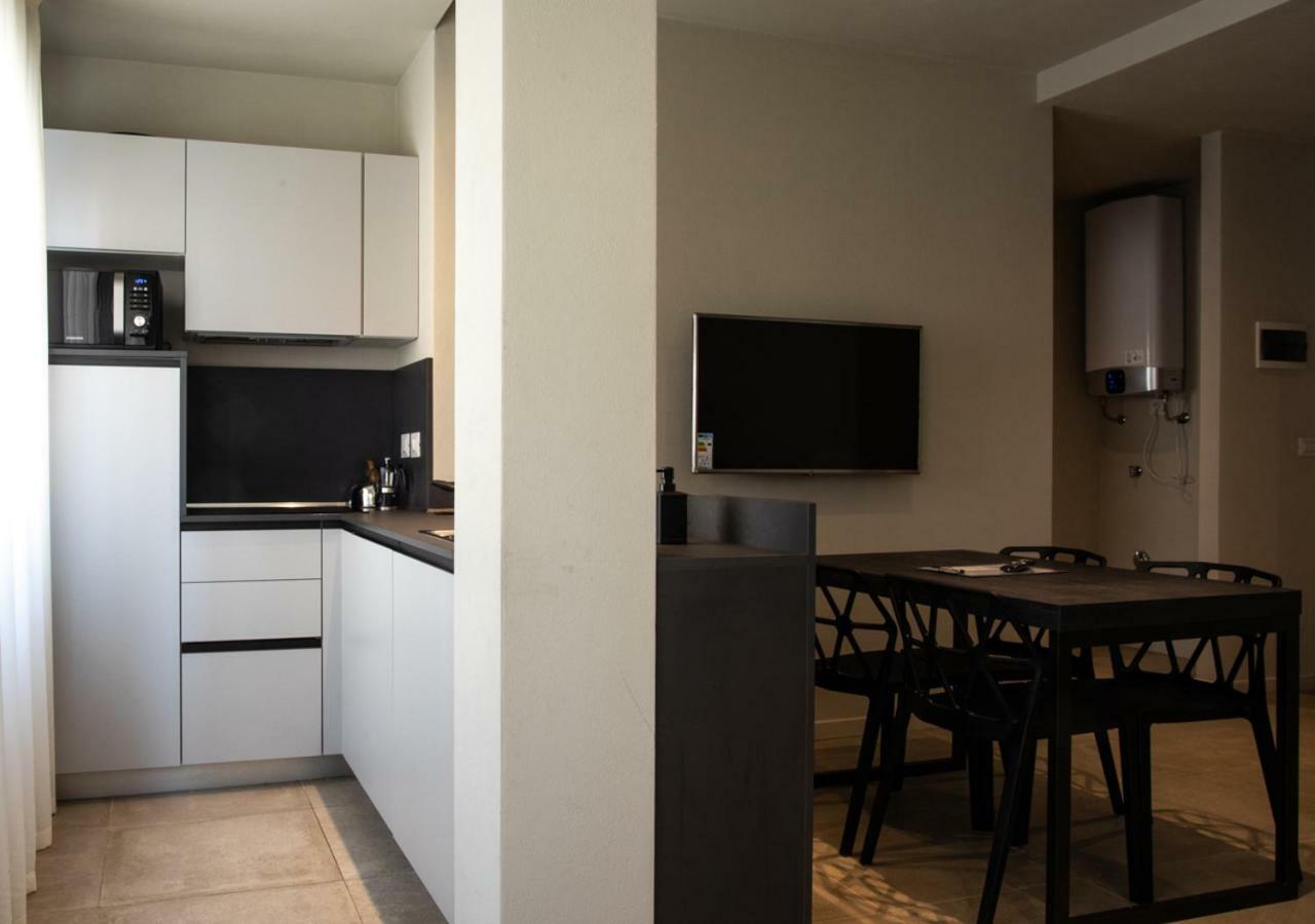 בולוניה Astoria Living Apartments מראה חיצוני תמונה