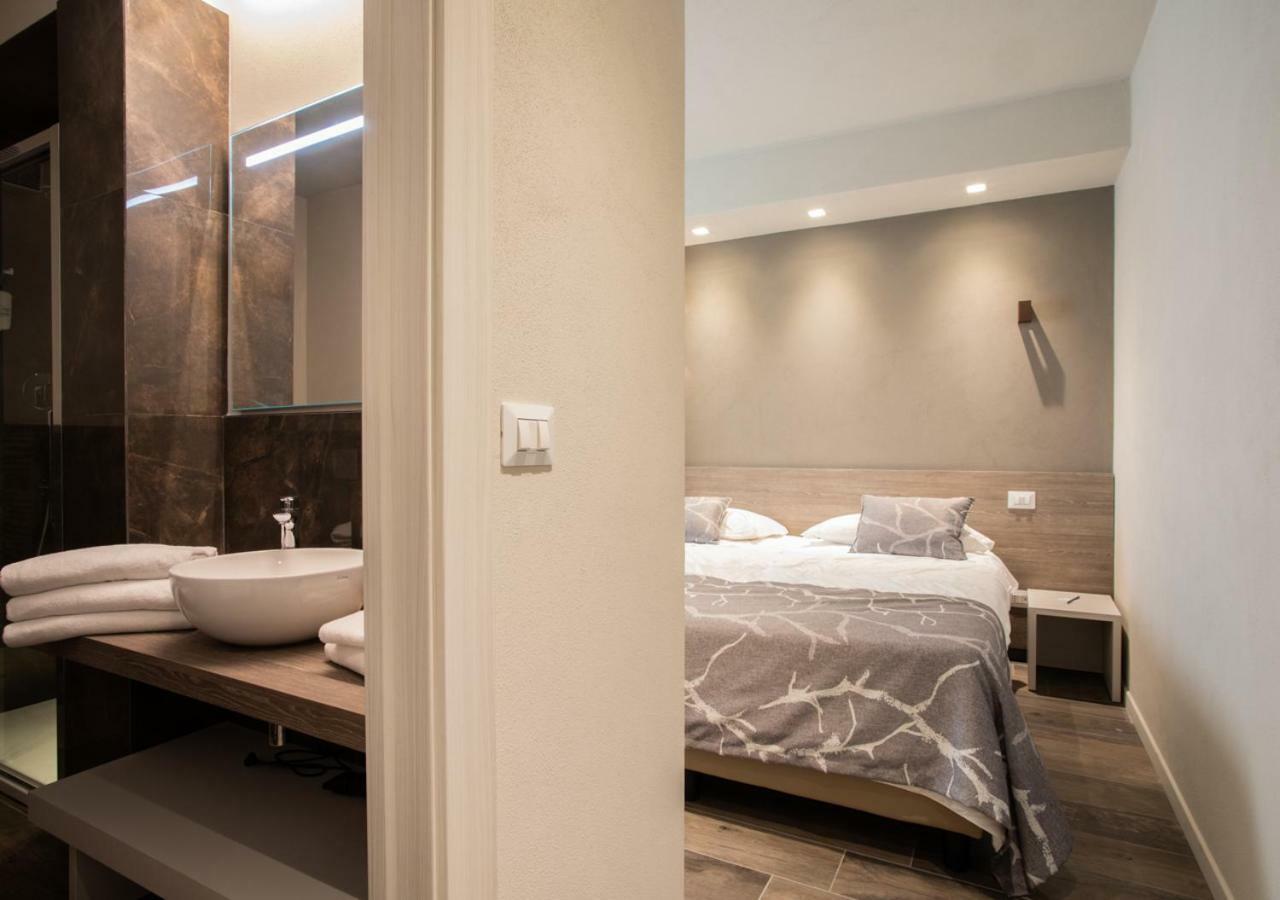 בולוניה Astoria Living Apartments מראה חיצוני תמונה