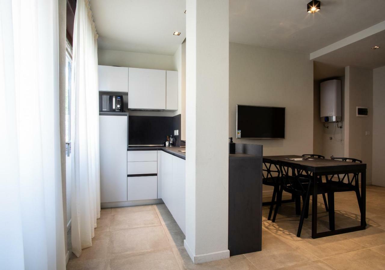 בולוניה Astoria Living Apartments מראה חיצוני תמונה